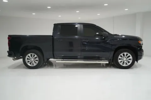 Gray 2022 Chevrolet Silverado 1500 Crew Cab Custom Pickup 4D 5 3/4 ft for sale in El Paso, TX