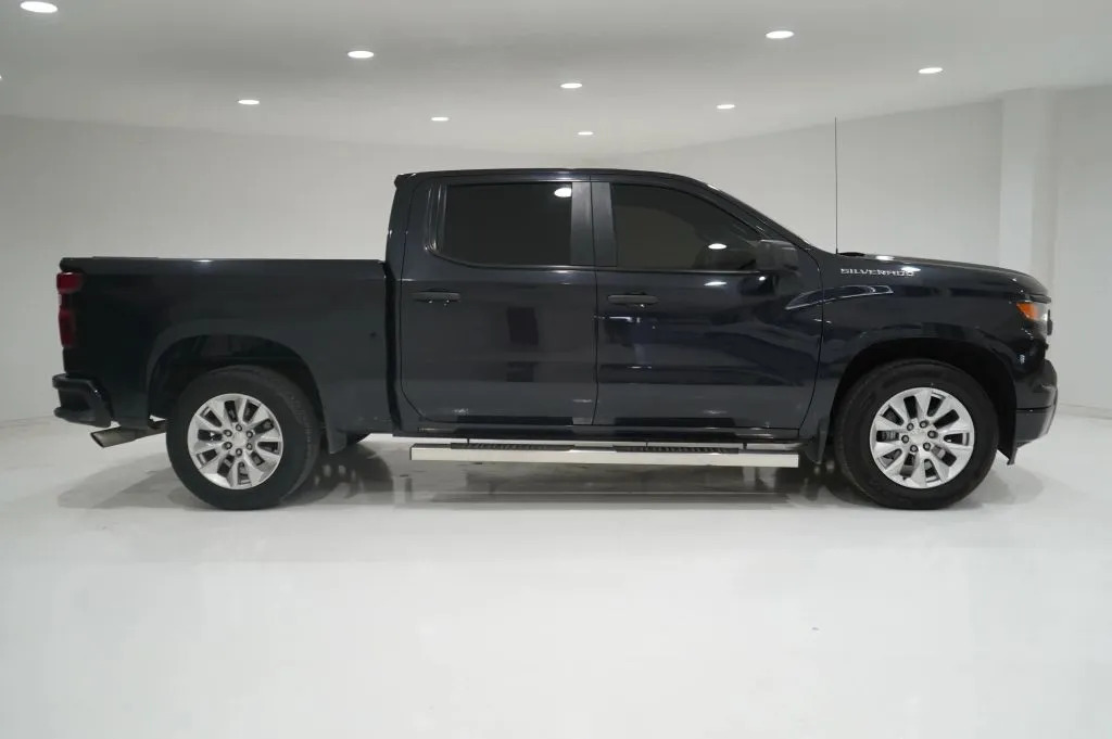 Gray 2022 Chevrolet Silverado 1500 Crew Cab Custom Pickup 4D 5 3/4 ft for sale in El Paso, TX