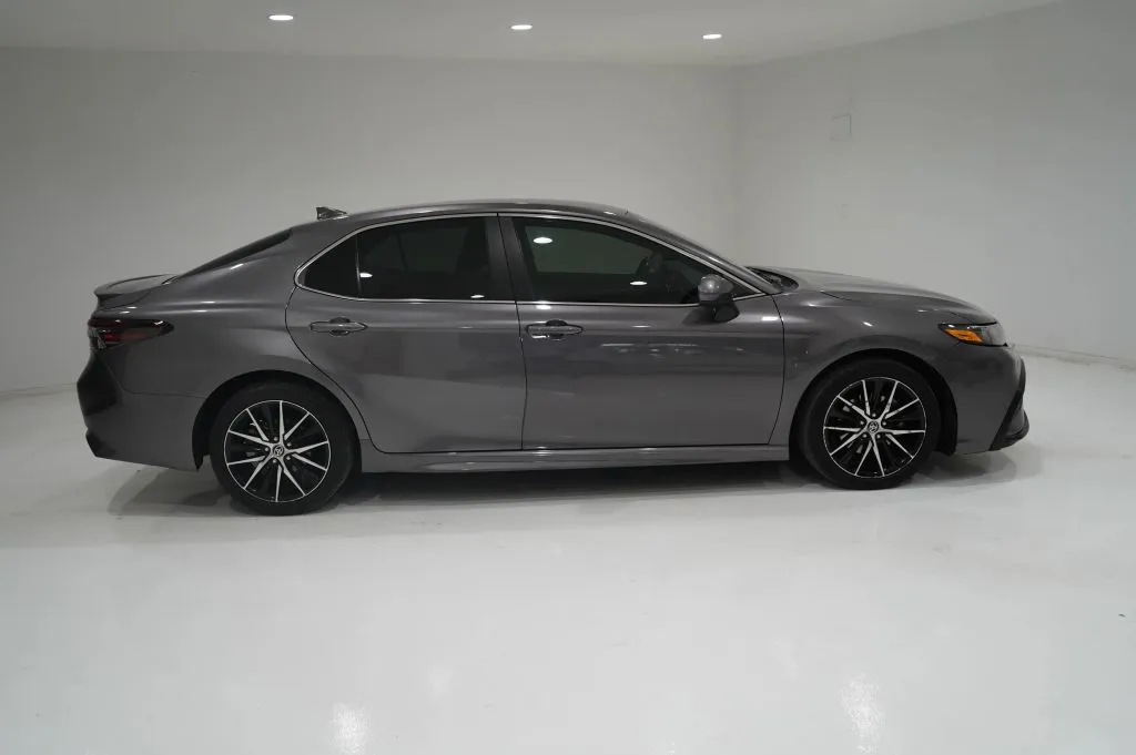 Gray 2021 Toyota Camry SE Sedan 4D for sale in El Paso, TX