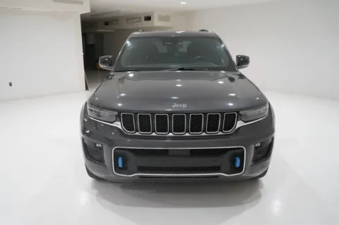 Another view of 2022 Jeep Grand Cherokee 4xe Overland Sport Utility 4D for sale in El Paso, TX at Lucky Motorsports Inc.