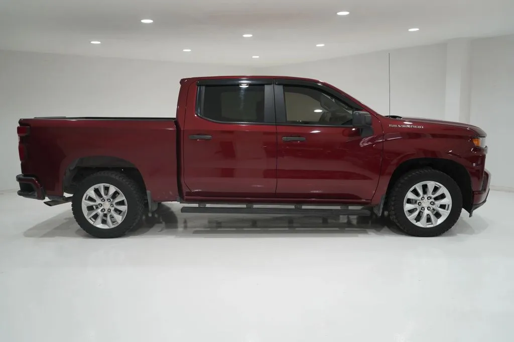 Red 2020 Chevrolet Silverado 1500 Crew Cab Custom Pickup 4D 5 3/4 ft for sale in El Paso, TX