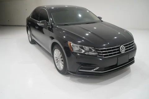 Photos of 2018 Volkswagen Passat 2.0T SE Sedan 4D for sale in El Paso, TX at Lucky Motorsports Inc.