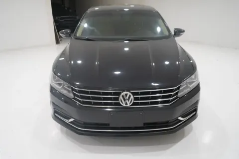 Another view of 2018 Volkswagen Passat 2.0T SE Sedan 4D for sale in El Paso, TX at Lucky Motorsports Inc.