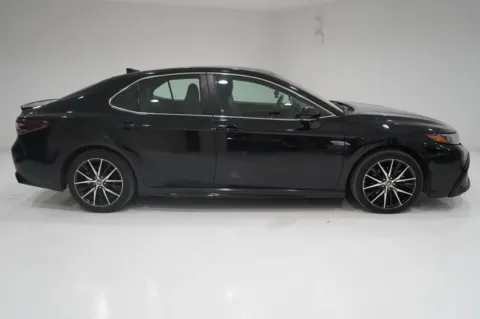 Black 2023 Toyota Camry SE Sedan 4D for sale in El Paso, TX