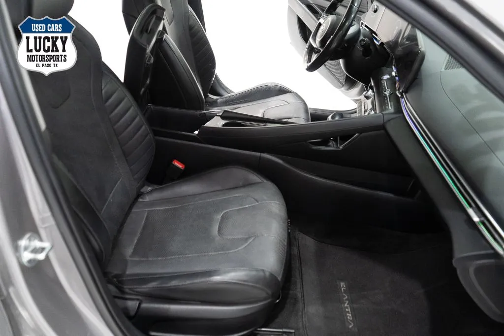 2022 Hyundai Elantra Limited - Photo 12