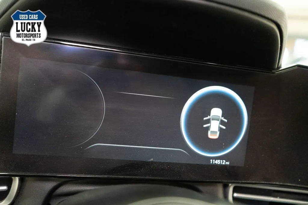 2022 Hyundai Elantra Limited - Photo 25