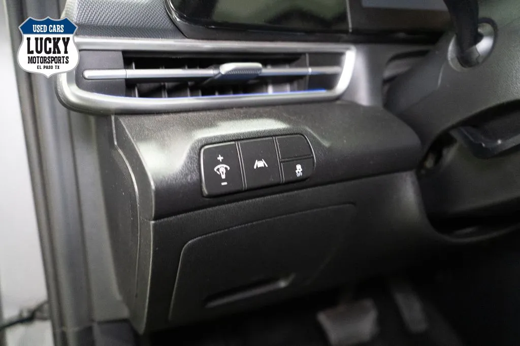 2022 Hyundai Elantra Limited - Photo 29