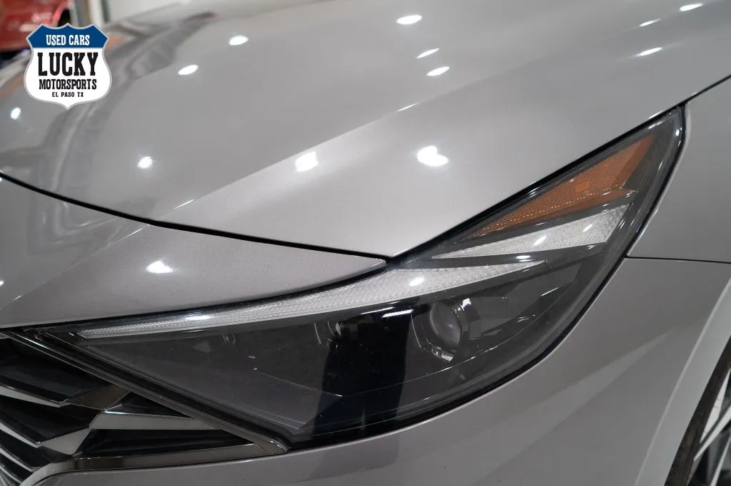 2022 Hyundai Elantra Limited - Photo 39