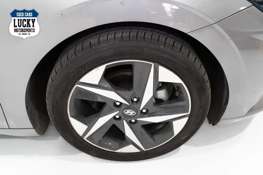 2022 Hyundai Elantra Limited - Photo 41