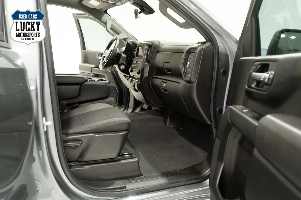 2022 Chevrolet Silverado 1500 Limited Custom - Photo 11