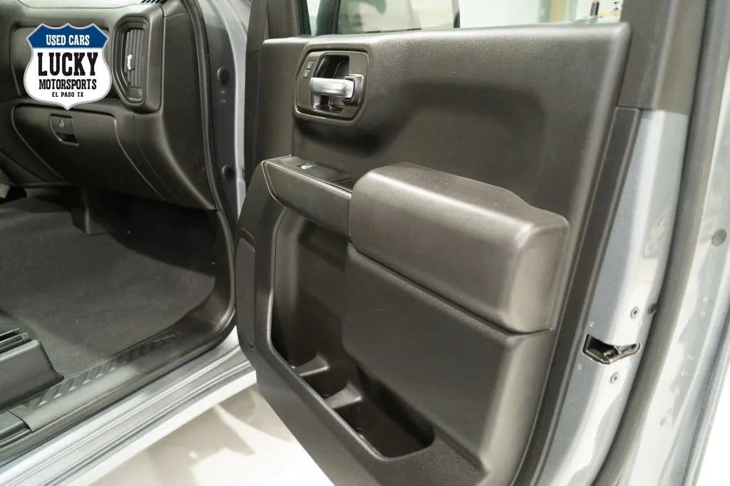 2022 Chevrolet Silverado 1500 Limited Custom - Photo 16