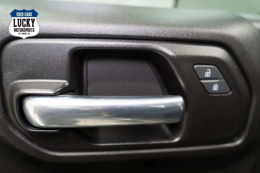 2022 Chevrolet Silverado 1500 Limited Custom - Photo 33