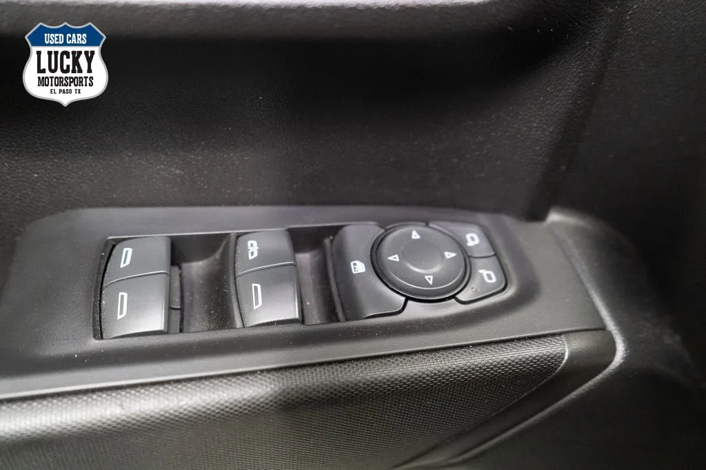 2022 Chevrolet Silverado 1500 Limited Custom - Photo 34