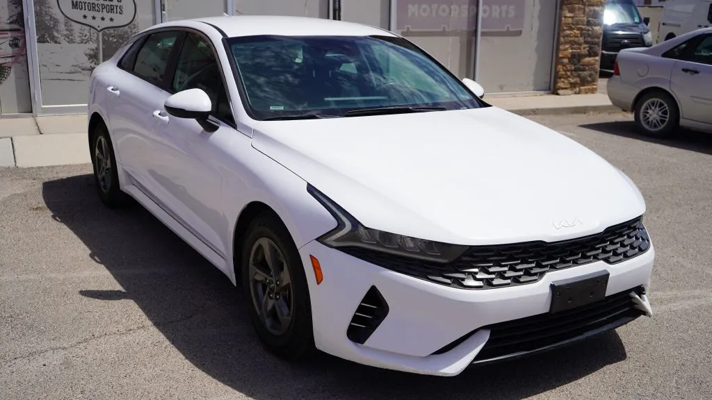 White 2022 KIA K5 LXS for sale in El Paso, TX