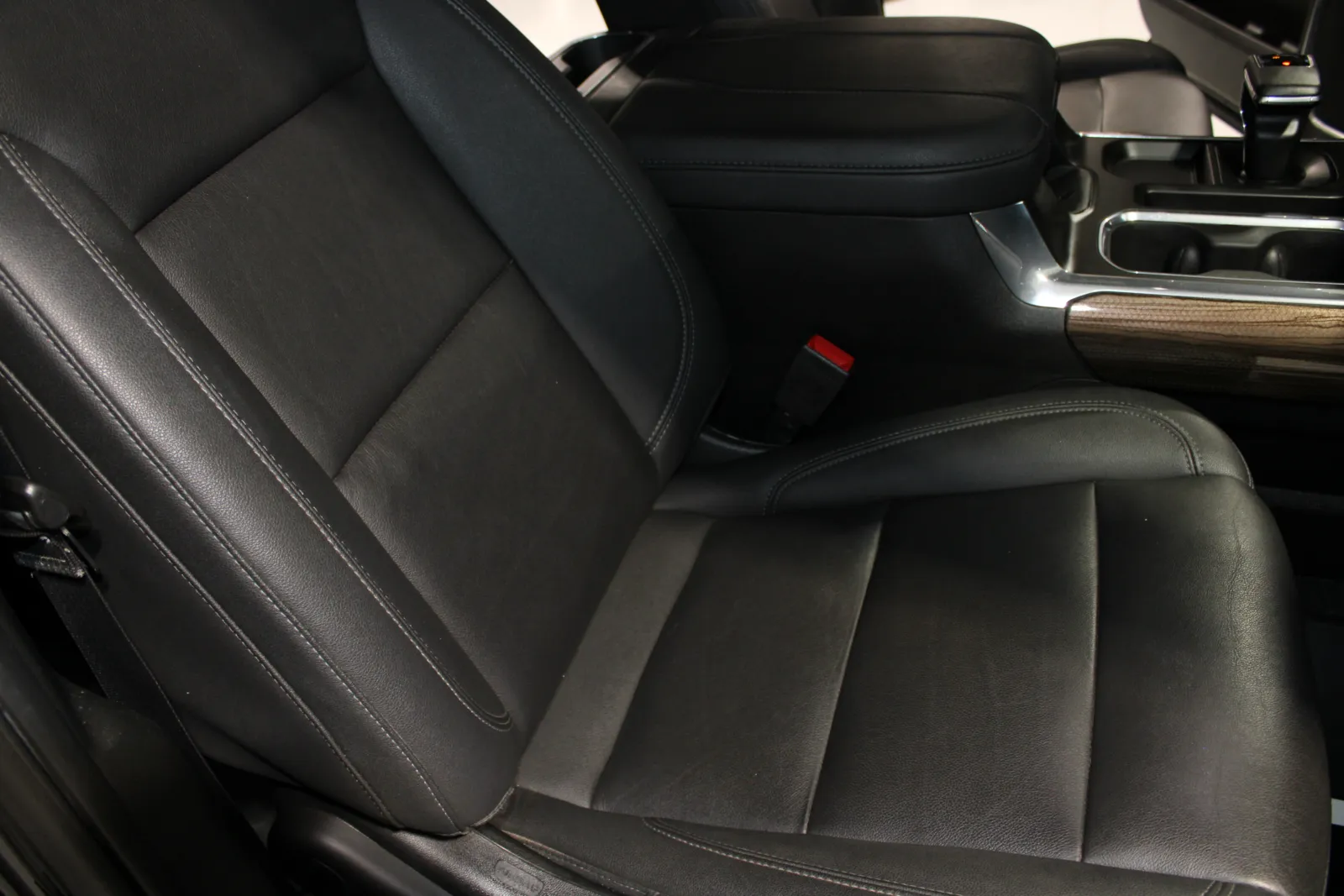 2023 Chevrolet Silverado 1500 RST - Photo 25