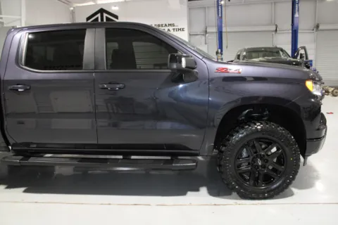 More photos of 2023 Chevrolet Silverado 1500 at Custom Truck Concepts, MS