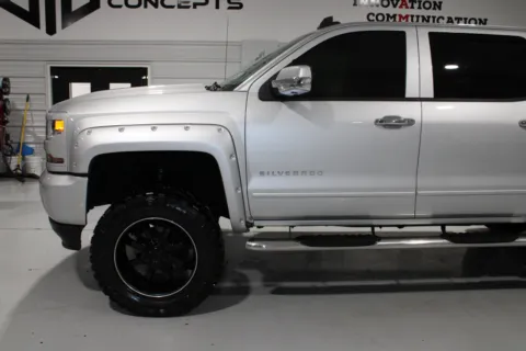 More photos of 2018 Chevrolet Silverado 1500 at Custom Truck Concepts, MS