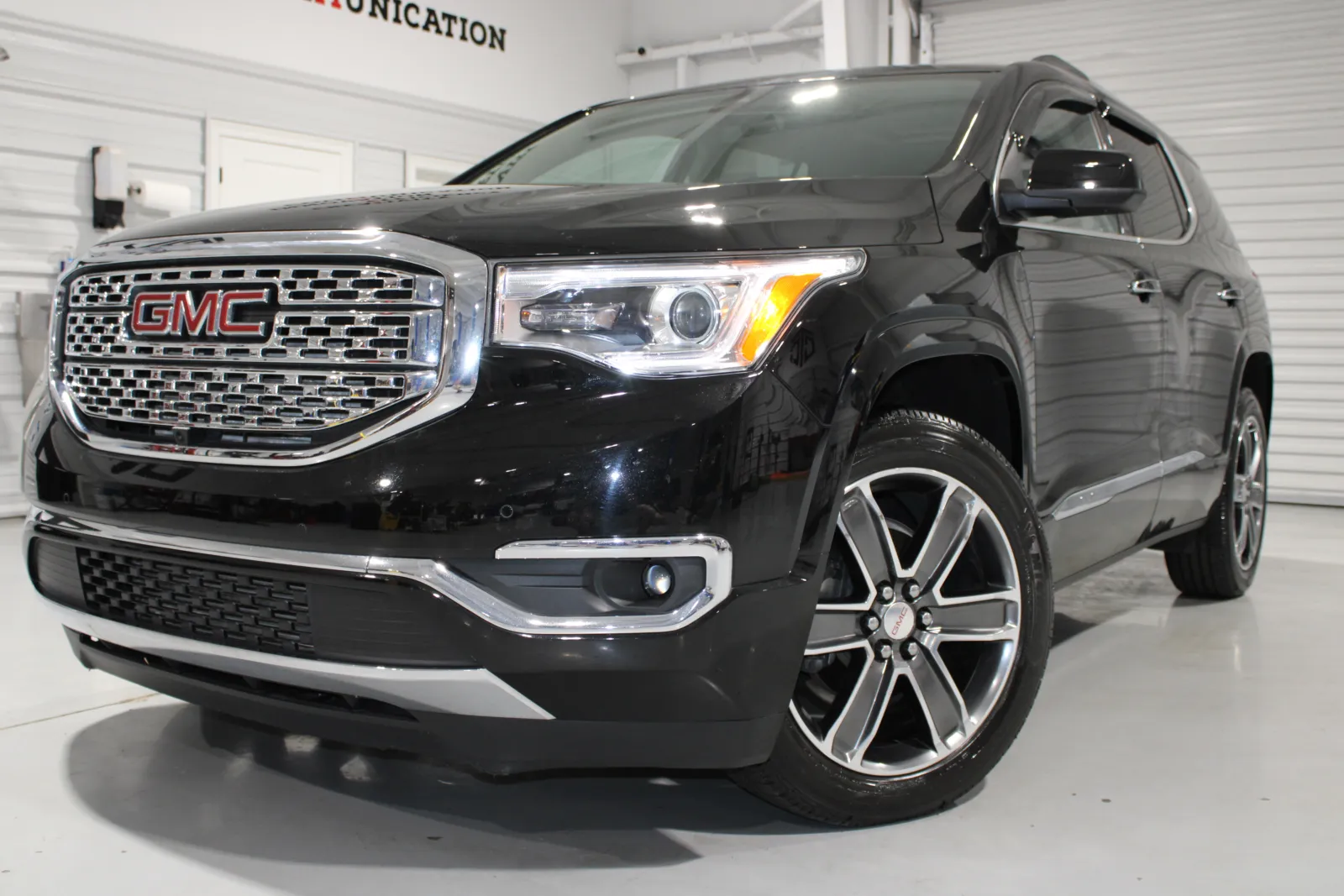 Black 2018 GMC Acadia for sale in Hattiesburg, MS