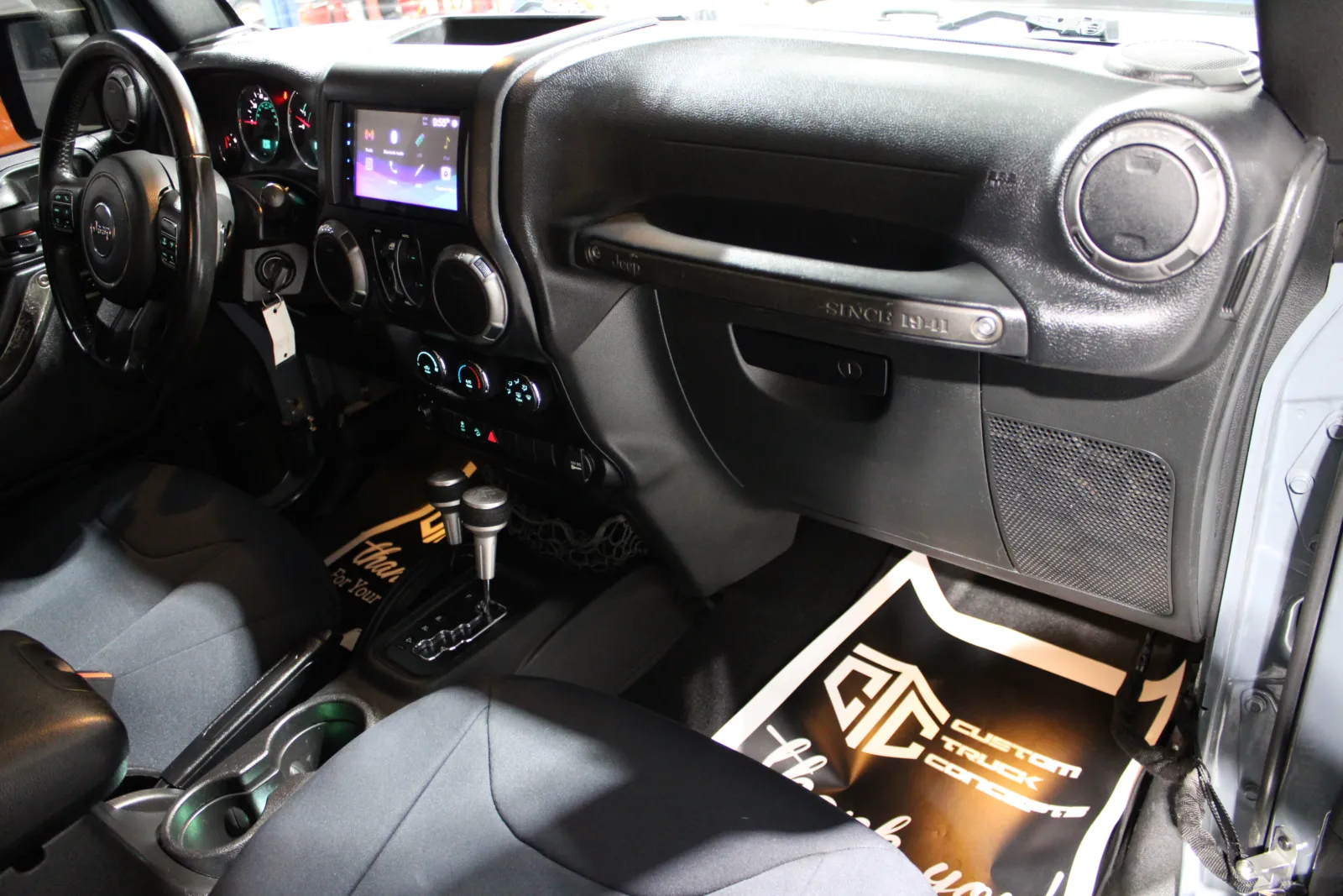 2015 Jeep Wrangler Unlimited Sport - Photo 11