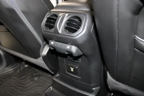 More photos of 2021 Jeep Wrangler Unlimited at Custom Truck Concepts, MS