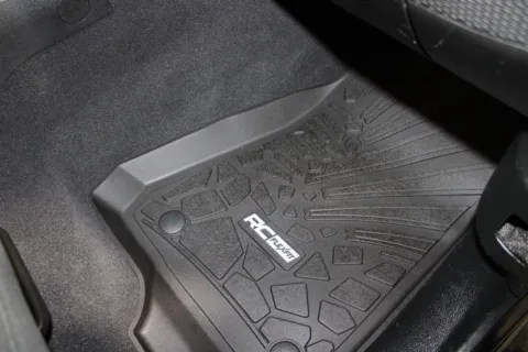 More photos of 2020 Jeep Gladiator at Custom Truck Concepts, MS
