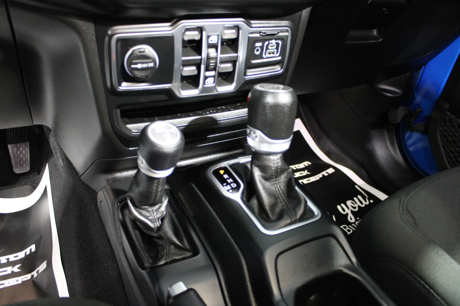 2022 Jeep Wrangler Unlimited Willys - Photo 16
