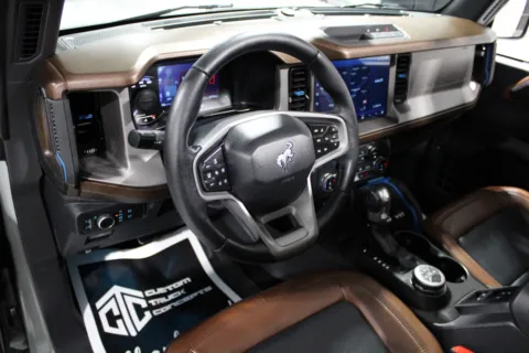 More photos of 2022 Ford Bronco at Custom Truck Concepts, MS