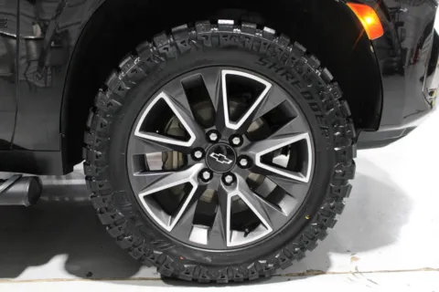 More photos of 2021 Chevrolet Tahoe at Custom Truck Concepts, MS