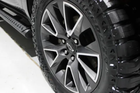 More photos of 2021 Chevrolet Tahoe at Custom Truck Concepts, MS
