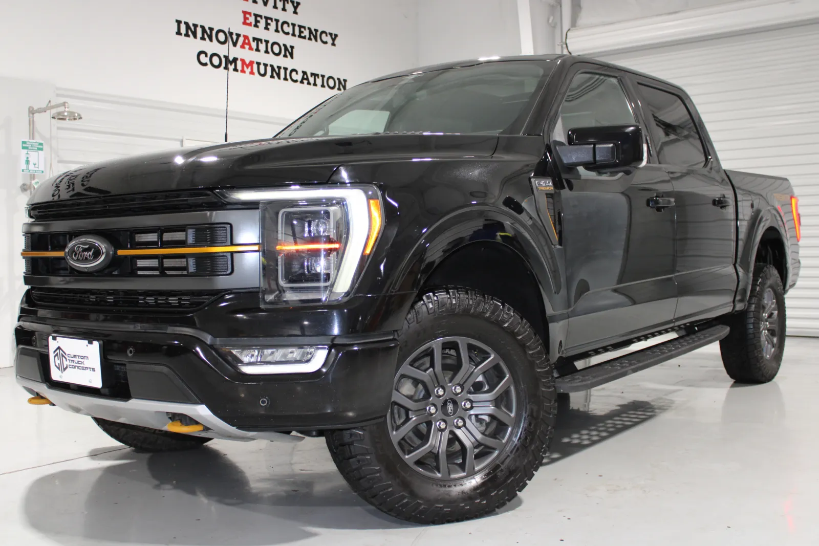 Black 2023 Ford F-150 for sale in Hattiesburg, MS