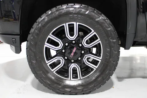 More photos of 2022 GMC Sierra 2500HD at Custom Truck Concepts, MS