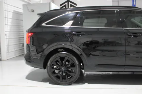 More photos of 2022 Kia Sorento at Custom Truck Concepts, MS