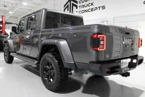More photos of 2021 Jeep Gladiator at Custom Truck Concepts, MS