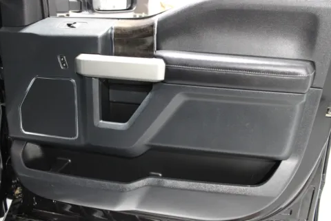 More photos of 2022 Ford F-250 at Custom Truck Concepts, MS