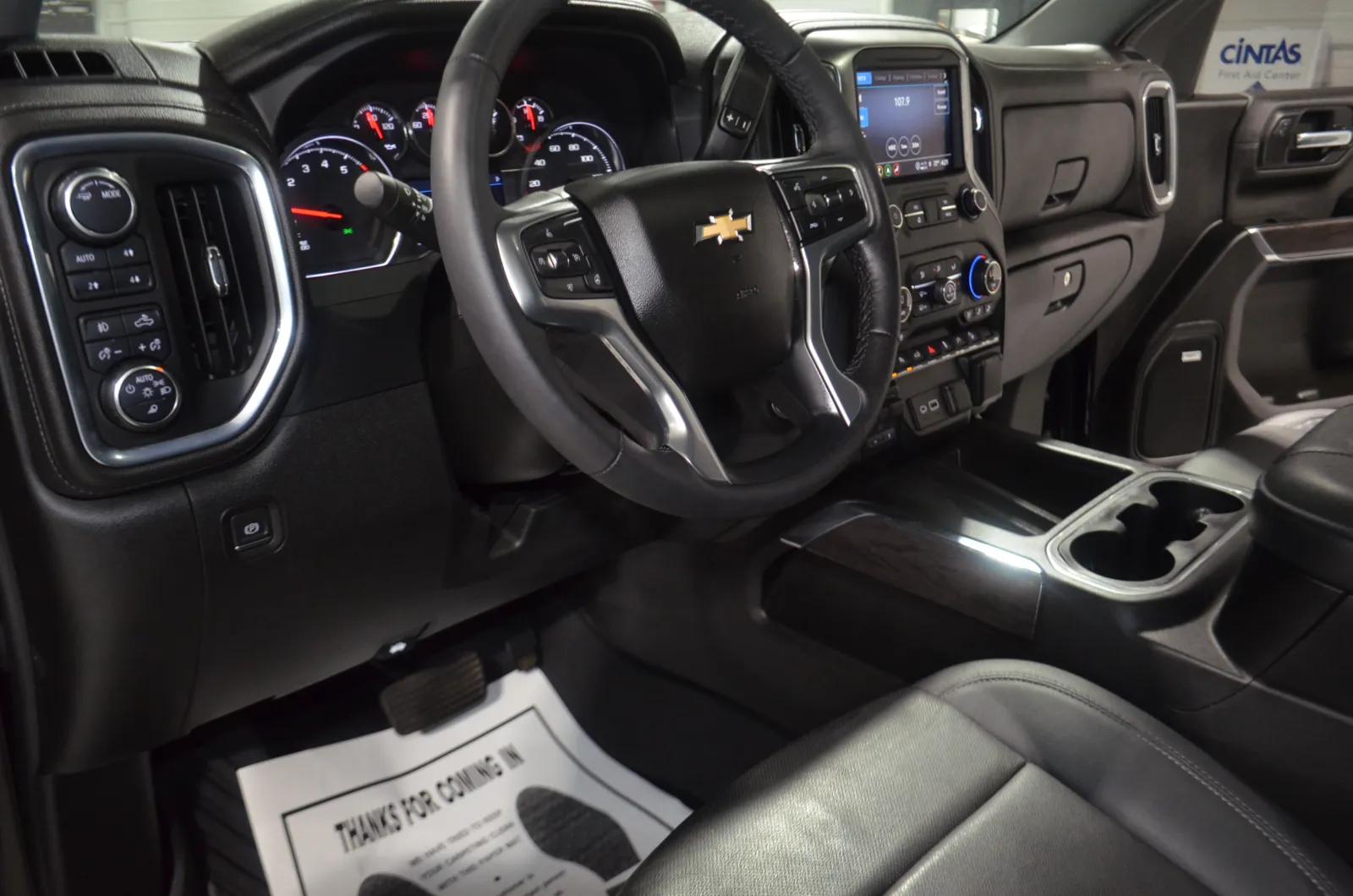 2022 Chevrolet Silverado 1500 LTZ photo 4