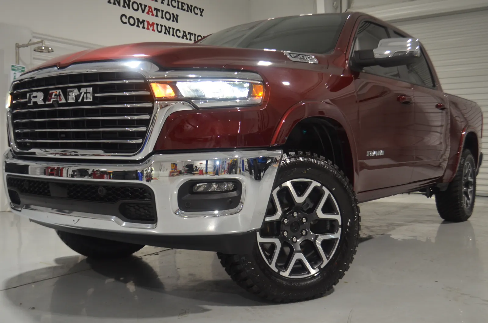 2025 Ram 1500 CREW CAB LARAMIE Laramie