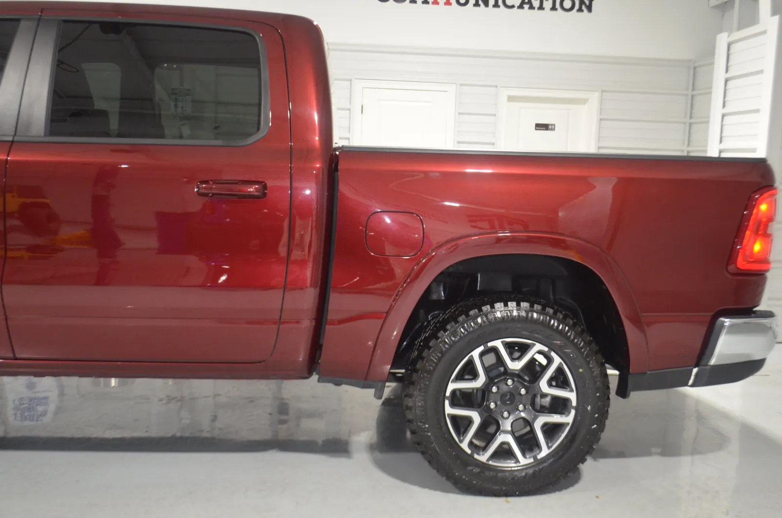 2025 RAM Ram 1500 Pickup Laramie - Photo 6