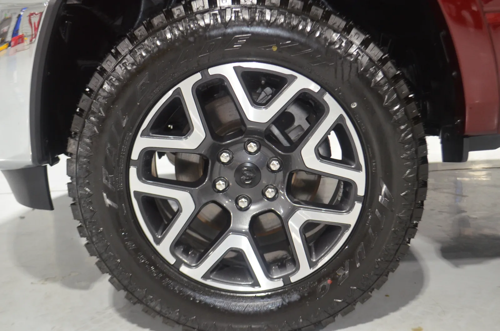 2025 Ram 1500 Laramie photo 4