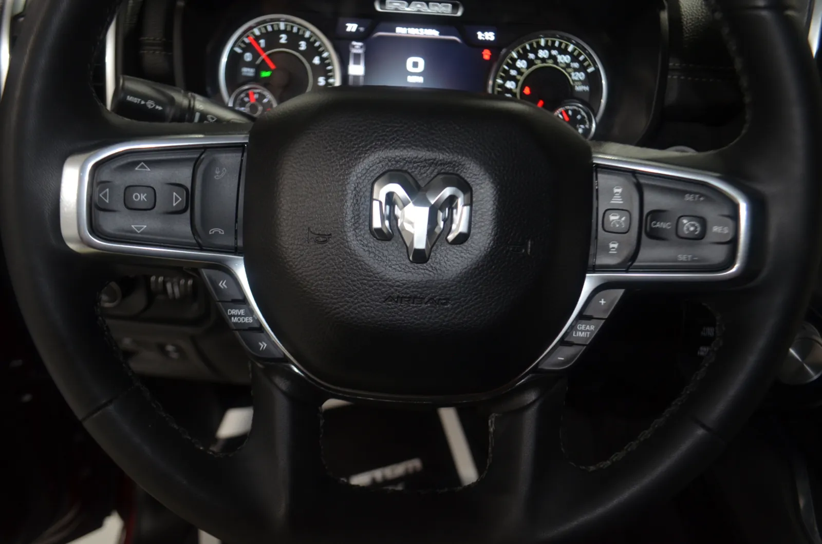 2025 RAM Ram 1500 Pickup Laramie - Photo 32