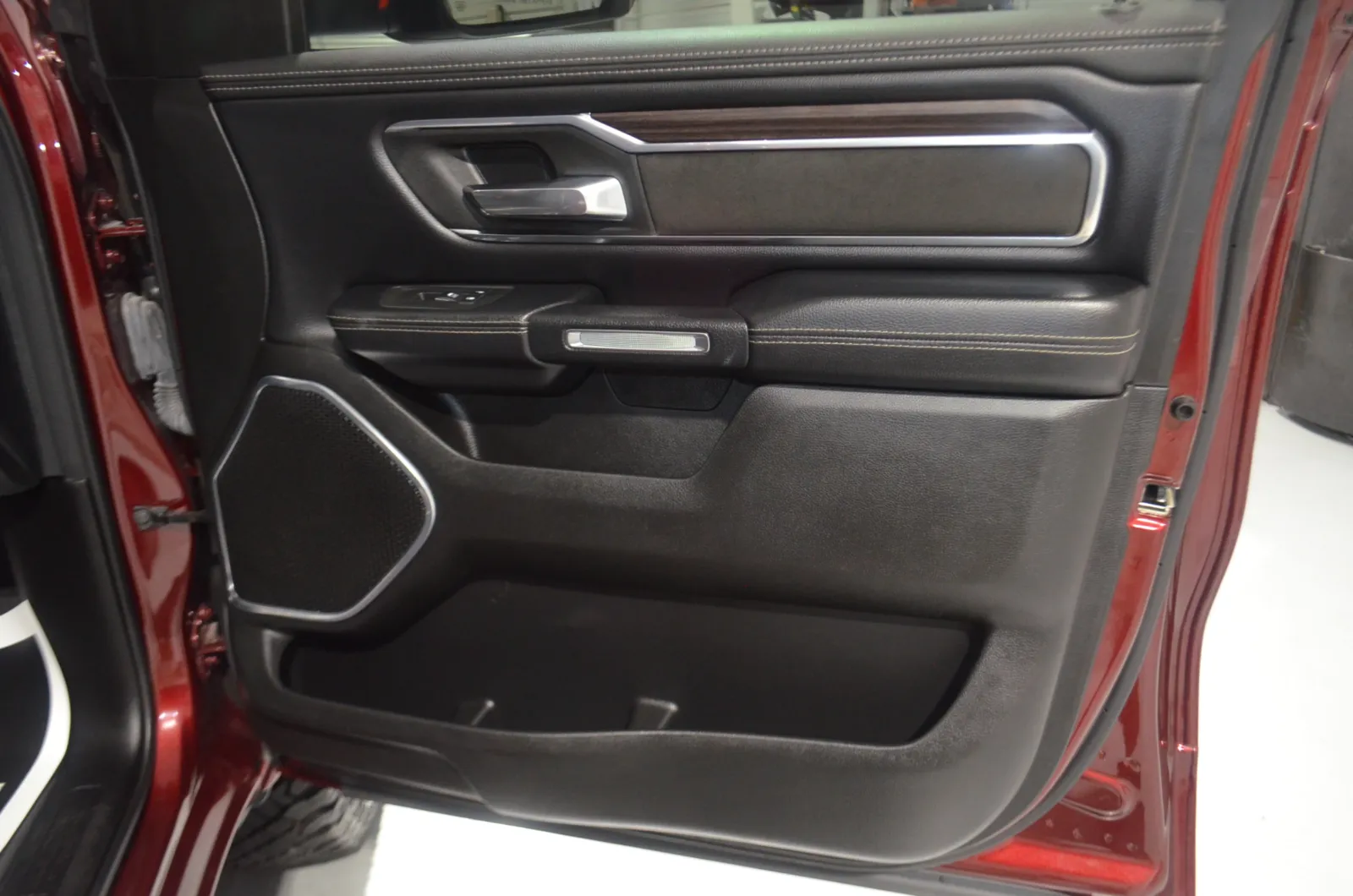2025 RAM Ram 1500 Pickup Laramie - Photo 23