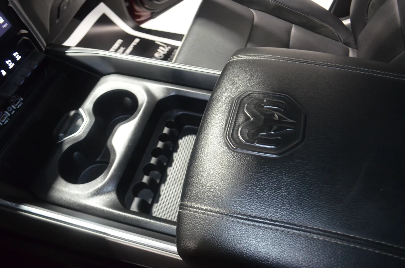 2025 RAM Ram 1500 Pickup Laramie - Photo 30
