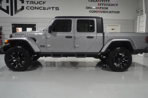 More photos of 2021 JEEP GLADIATOR at Custom Truck Concepts, MS
