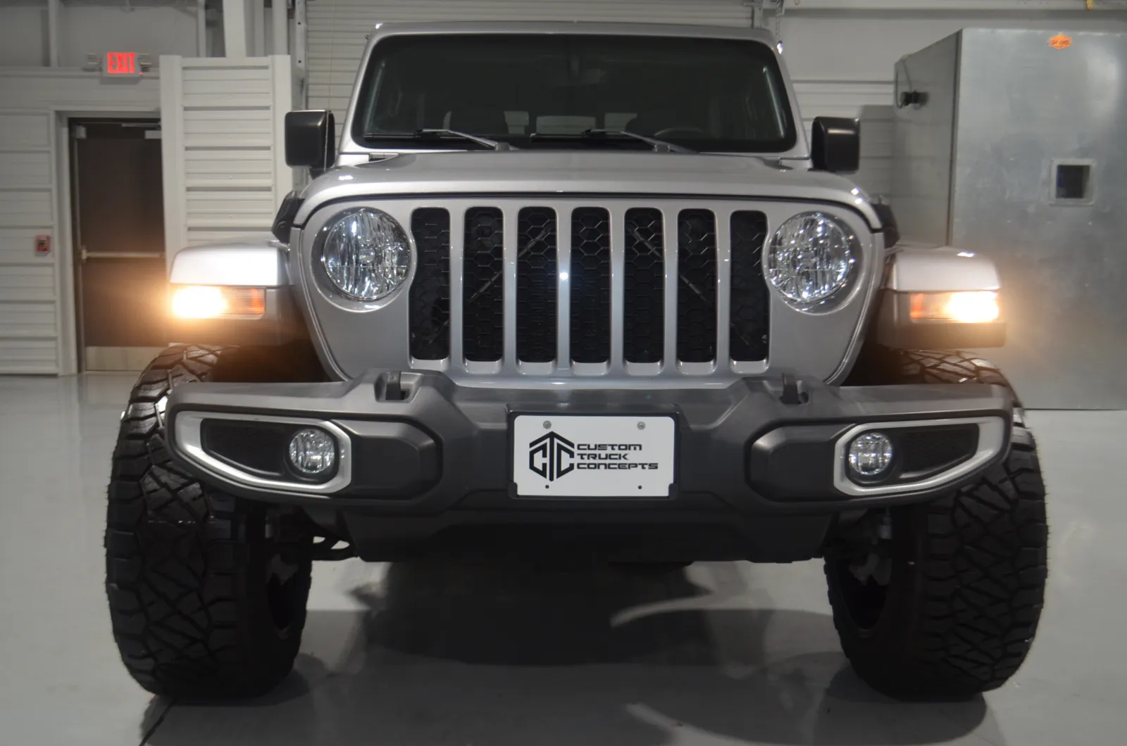 2021 Jeep Gladiator Texas Trail photo 2