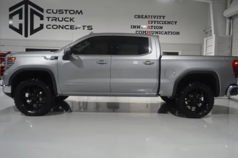 More photos of 2025 GMC Sierra 1500 CREW CAB SLT at Custom Truck Concepts, MS