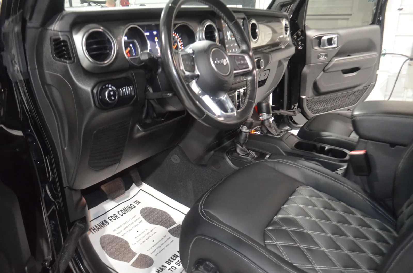 2022 Jeep Gladiator Overland photo 4