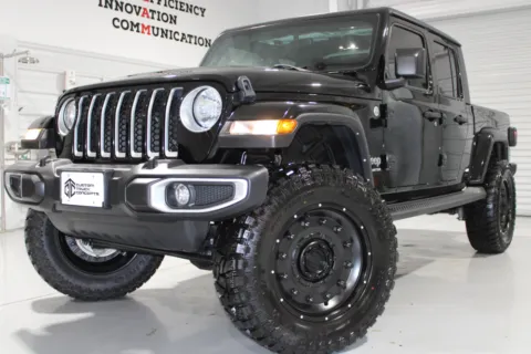 Black 2022 JEEP GLADIATOR OVERLAND for sale in Hattiesburg, MS