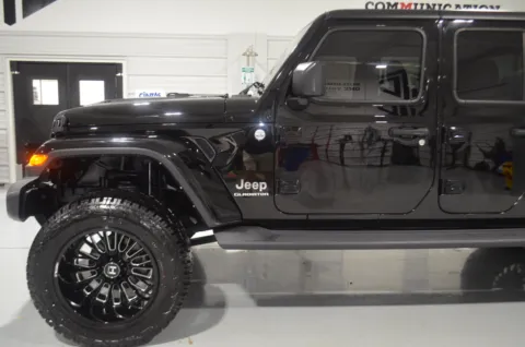 More photos of 2022 JEEP GLADIATOR OVERLAND at Custom Truck Concepts, MS