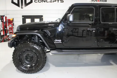 More photos of 2022 JEEP GLADIATOR OVERLAND at Custom Truck Concepts, MS