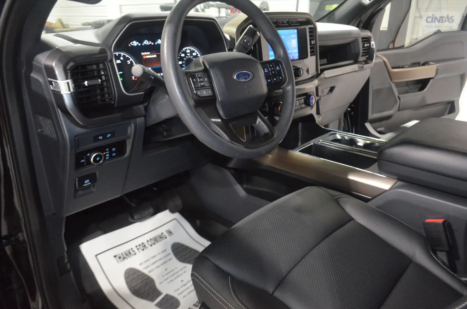 2023 Ford F-150 photo 3