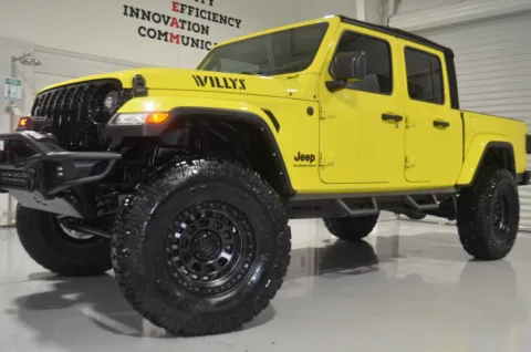 Yellow 2023 Jeep Gladiator for sale in Hattiesburg, MS